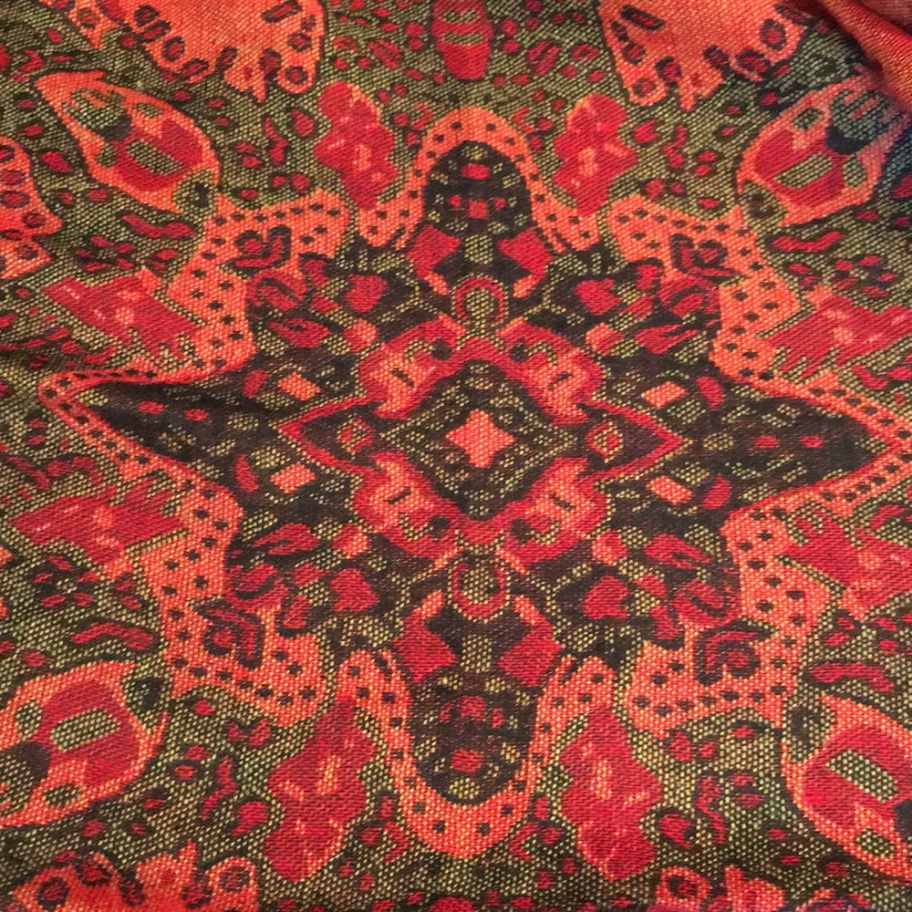 Scarf - Picture 3 of 4